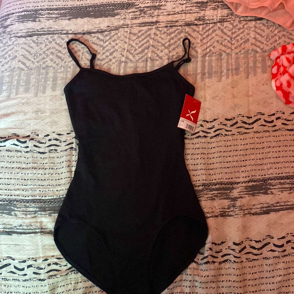 CAPEZIO cami leotard with adjustable straps | size black | color black